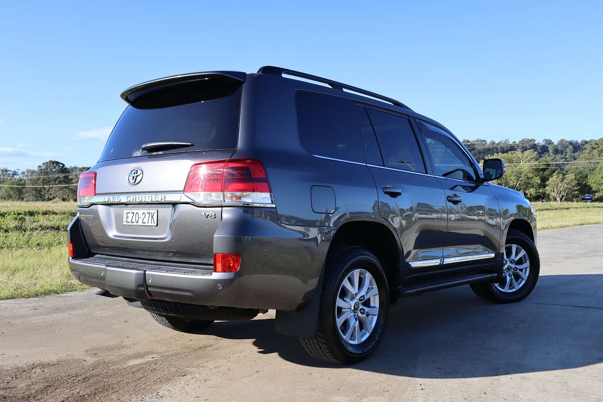 2019 Toyota Landcruiser Sahara VDJ200R