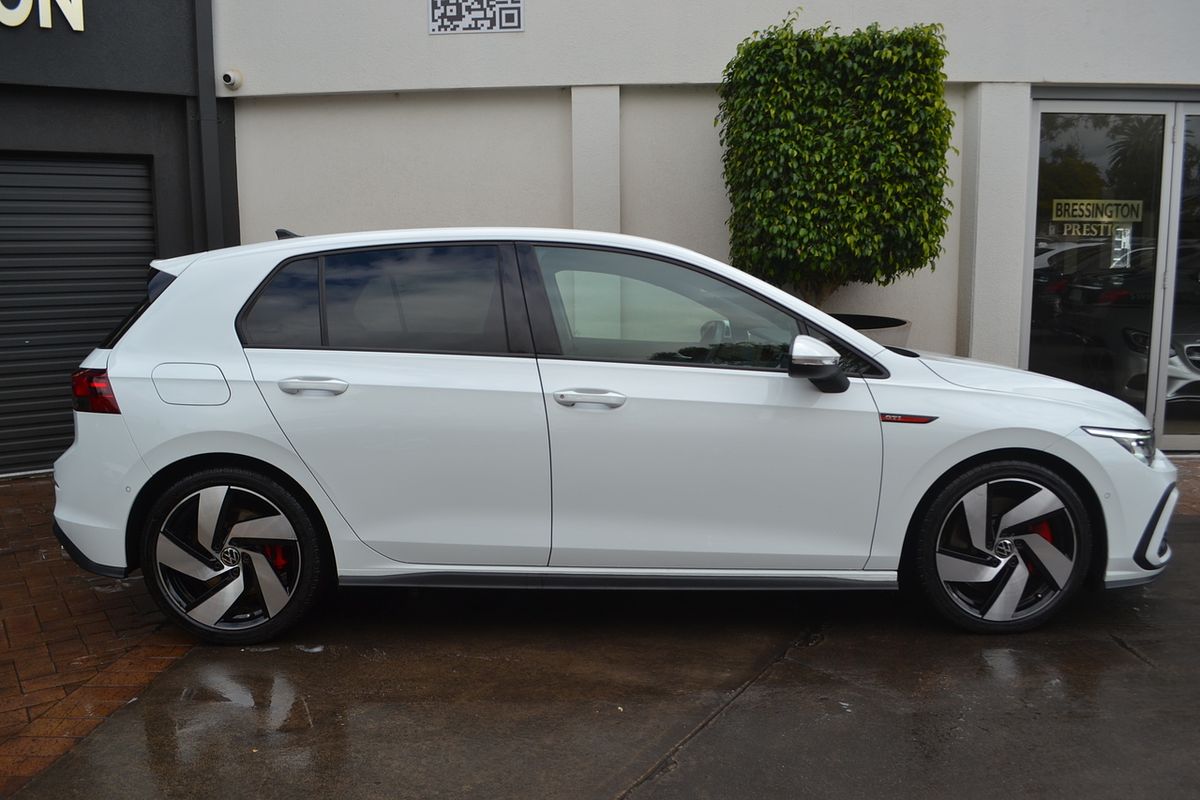 2021 Volkswagen Golf GTI 8