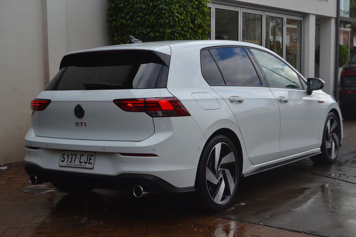2021 Volkswagen Golf GTI 8