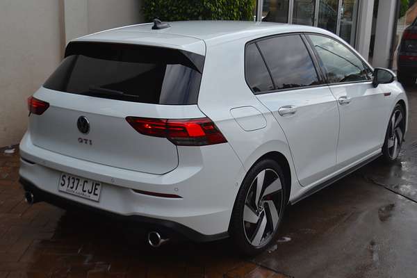 2021 Volkswagen Golf GTI 8