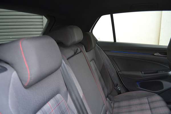2021 Volkswagen Golf GTI 8