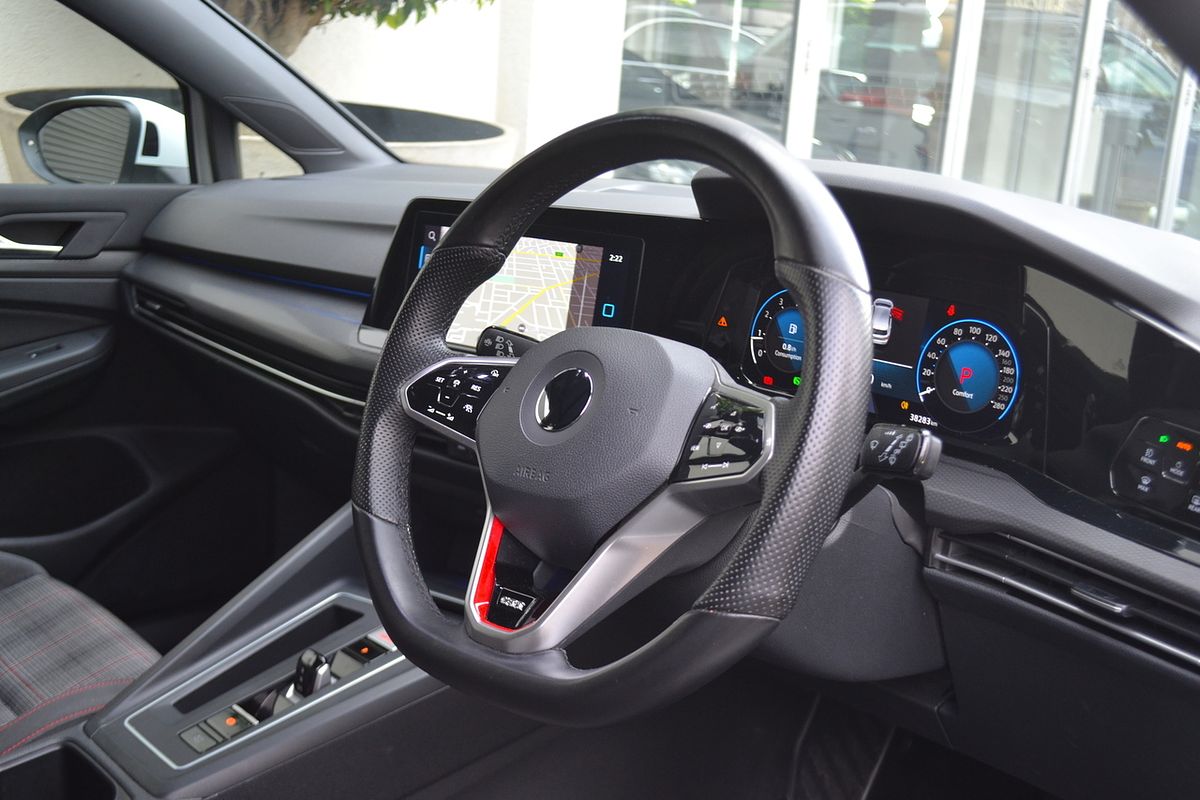 2021 Volkswagen Golf GTI 8