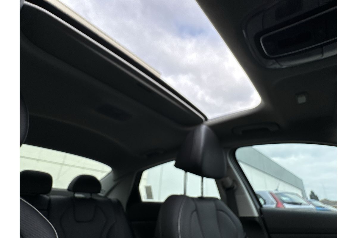 2024 Hyundai i30 Premium CN7.V2