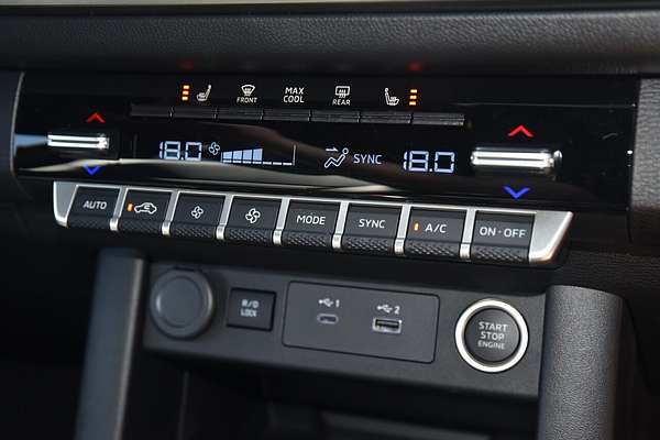 2025 Mitsubishi Triton GSR MV 4X4