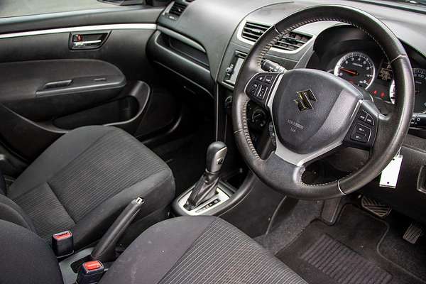 2016 Suzuki Swift GL Navigator FZ