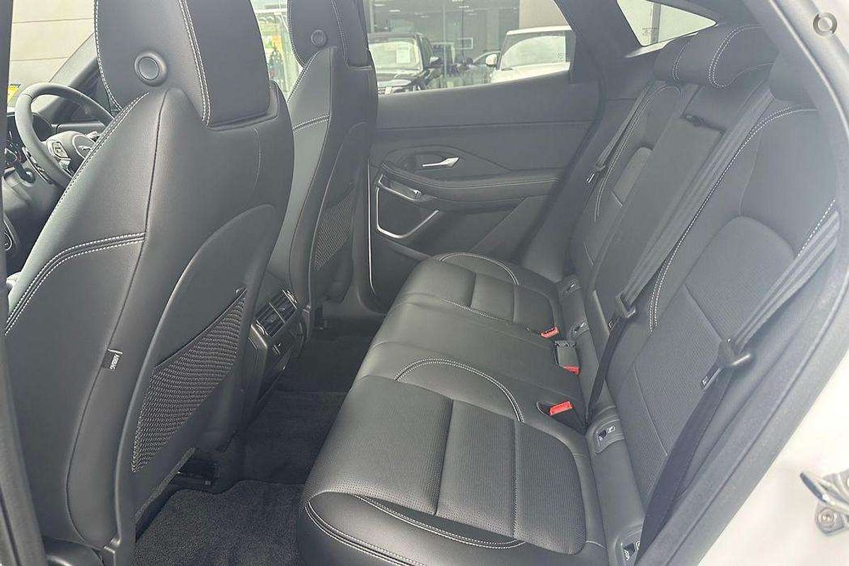 2024 Jaguar E-PACE P250 R-Dynamic SE X540
