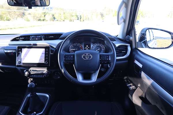 2024 Toyota Hilux SR5 GUN126R 4X4