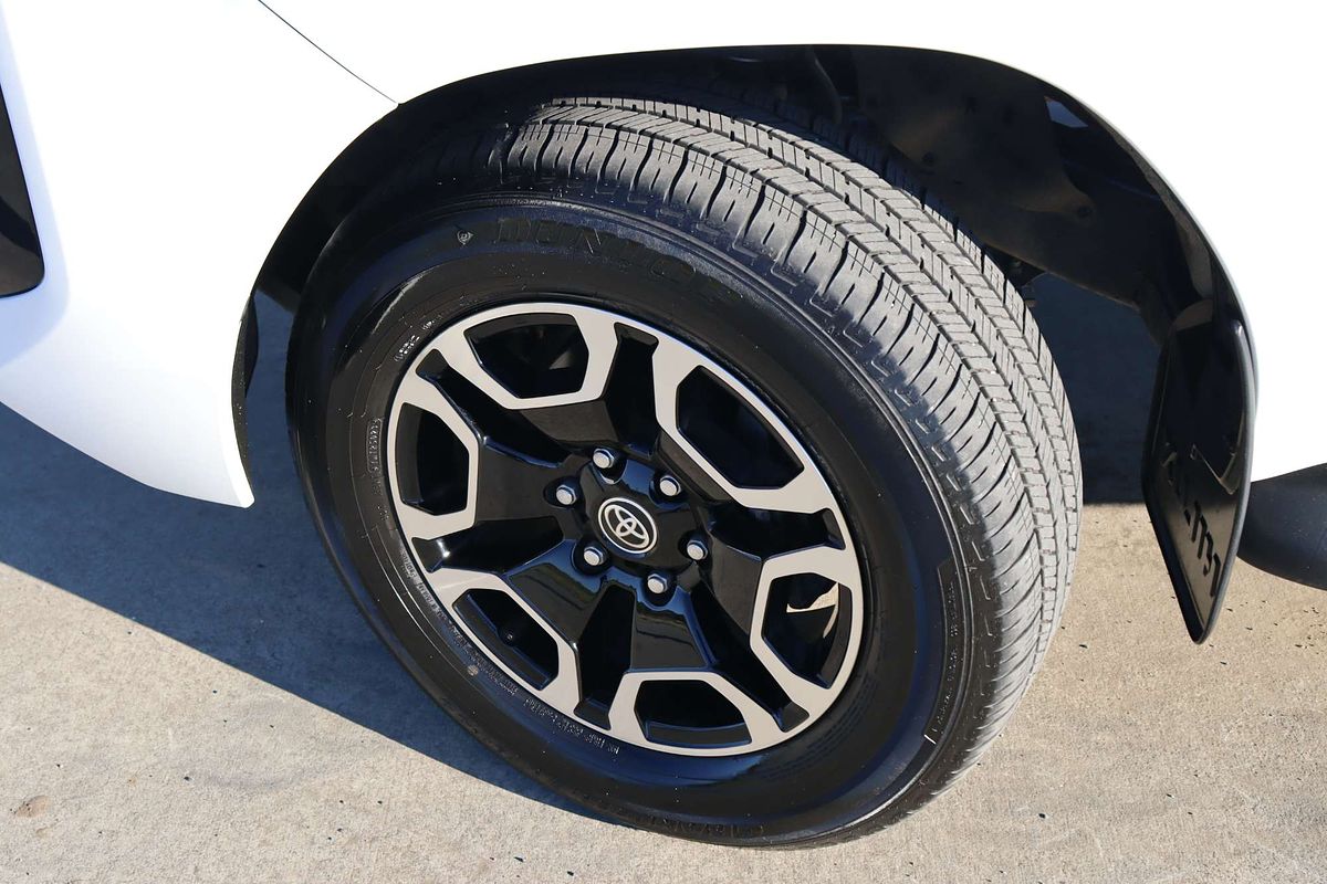 2024 Toyota Hilux SR5 GUN126R 4X4