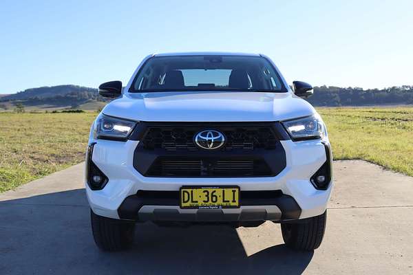 2024 Toyota Hilux SR5 GUN126R 4X4