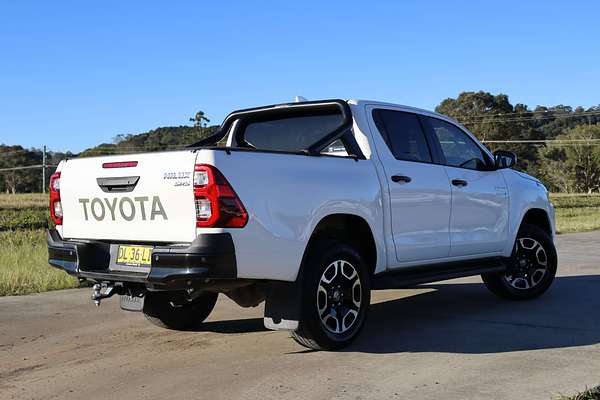 2024 Toyota Hilux SR5 GUN126R 4X4