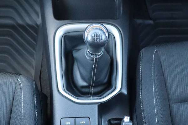 2024 Toyota Hilux SR5 GUN126R 4X4