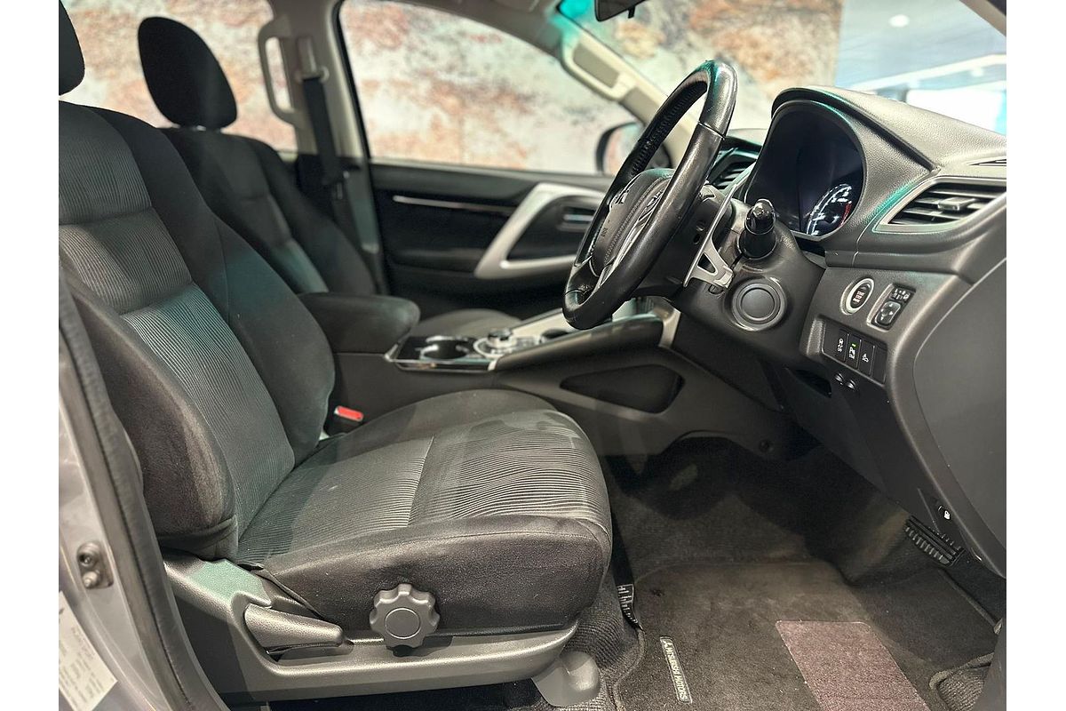 2019 Mitsubishi Pajero Sport GLX QE