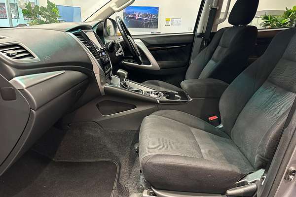 2019 Mitsubishi Pajero Sport GLX QE