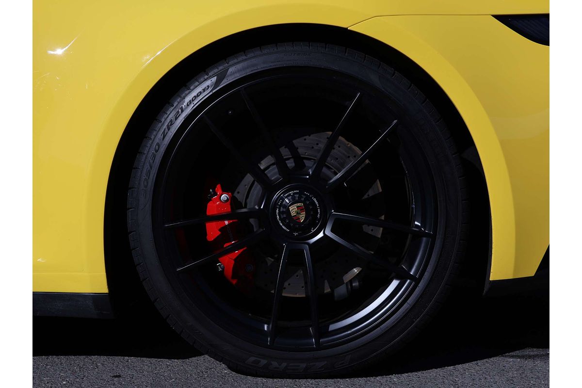 2023 Porsche 911 Carrera GTS 992