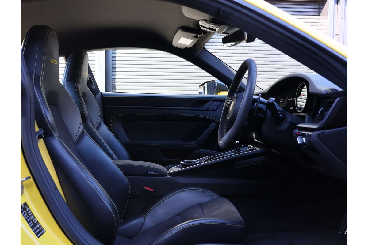 2023 Porsche 911 Carrera GTS 992