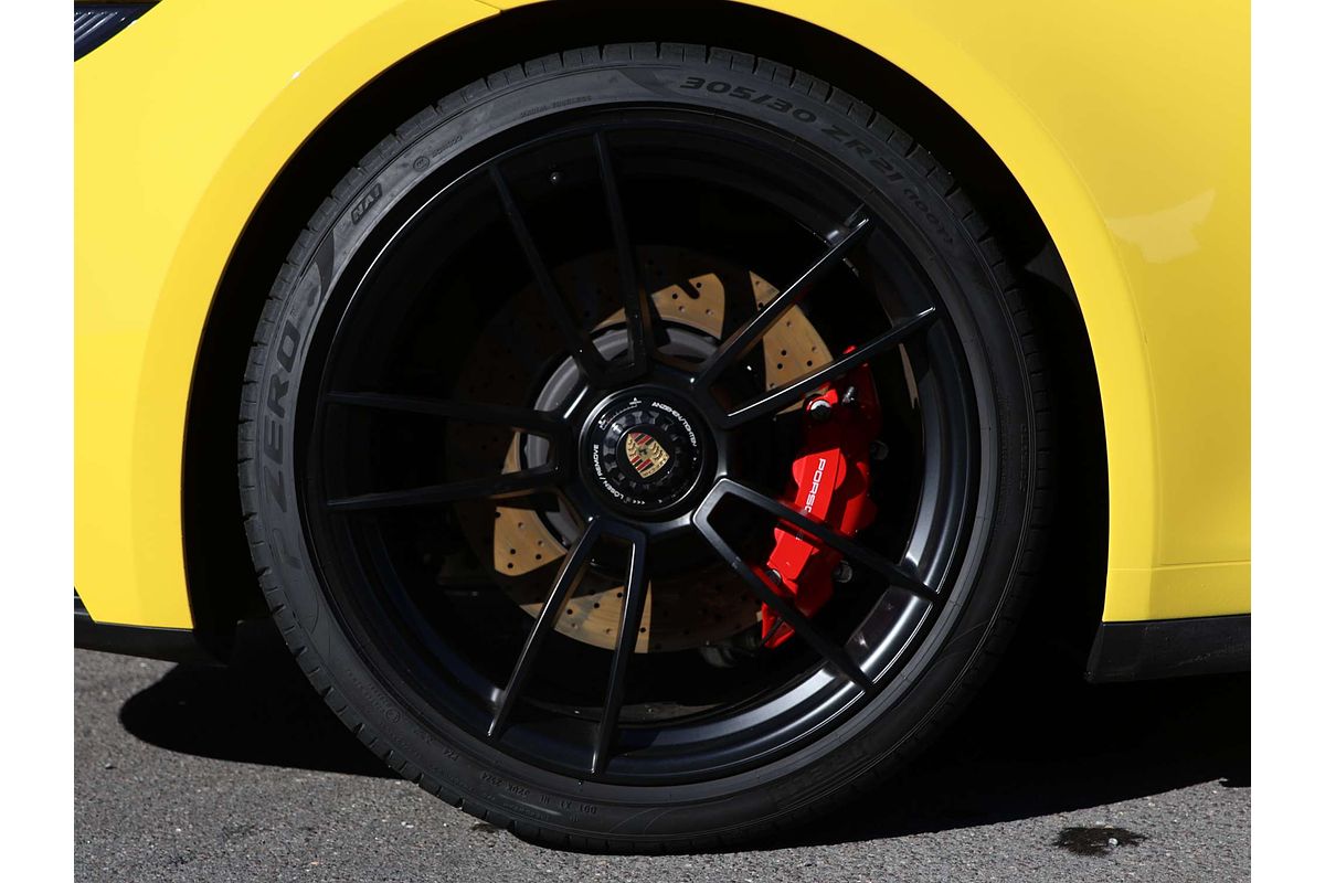 2023 Porsche 911 Carrera GTS 992