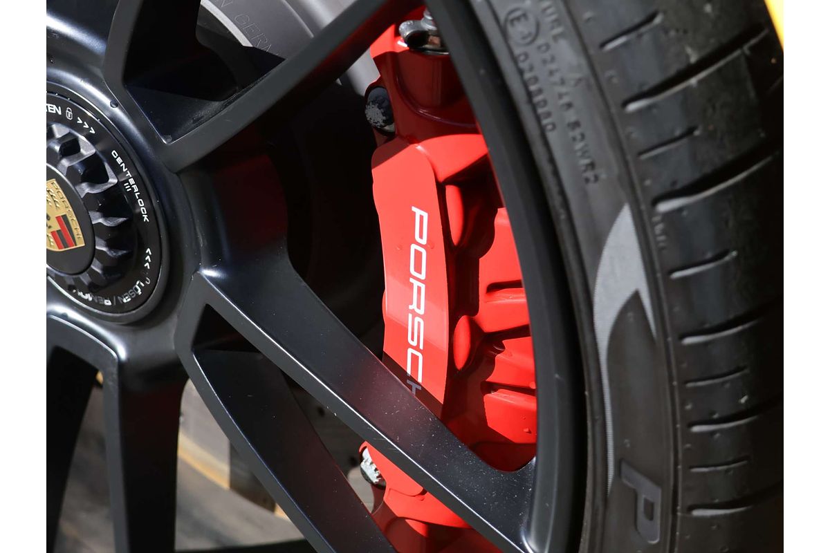 2023 Porsche 911 Carrera GTS 992