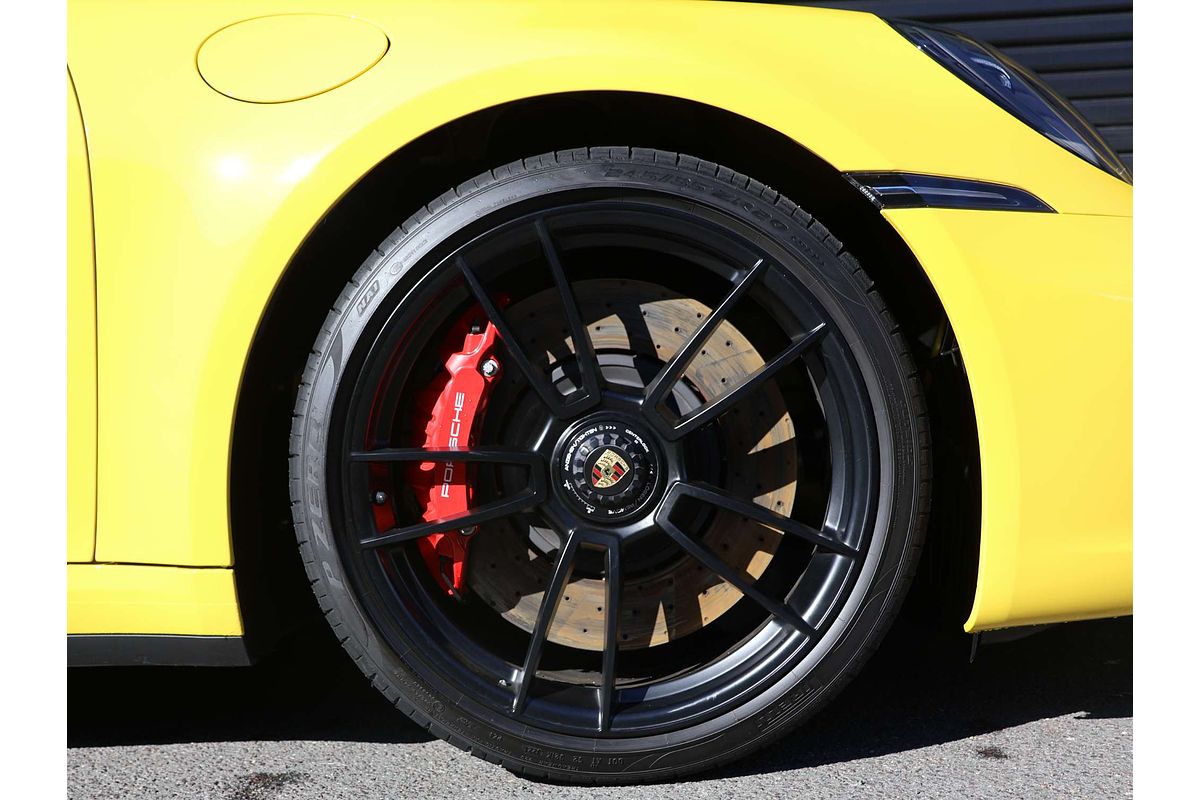 2023 Porsche 911 Carrera GTS 992