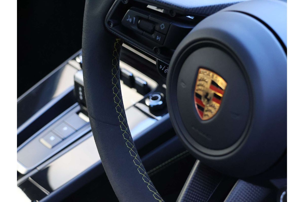 2023 Porsche 911 Carrera GTS 992