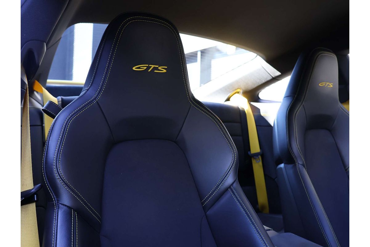 2023 Porsche 911 Carrera GTS 992