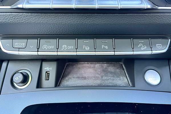 2021 Audi Q5 45 TFSI Sport FY