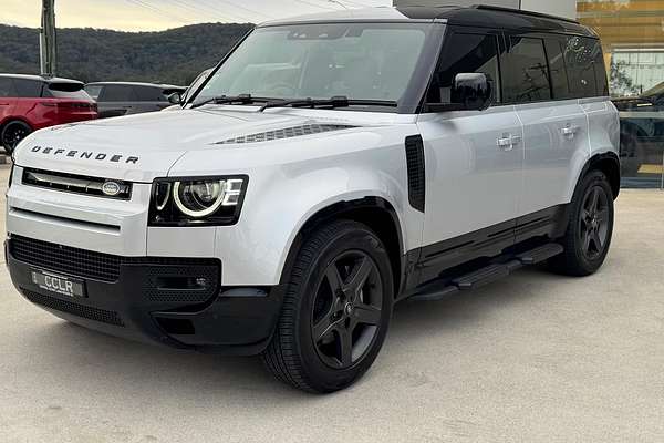2024 Land Rover Defender 110 D300 X-Dynamic SE L663