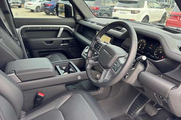 2024 Land Rover Defender 110 D300 X-Dynamic SE L663