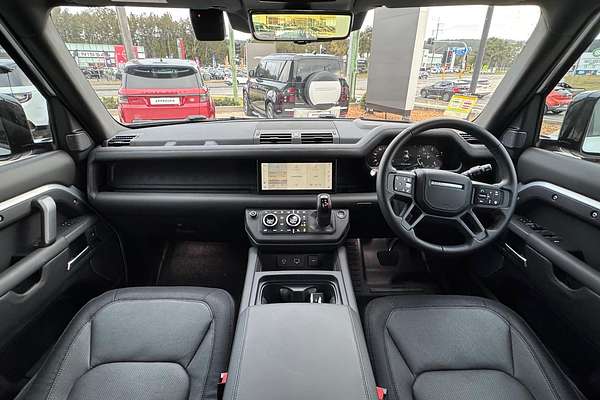 2024 Land Rover Defender 110 D300 X-Dynamic SE L663
