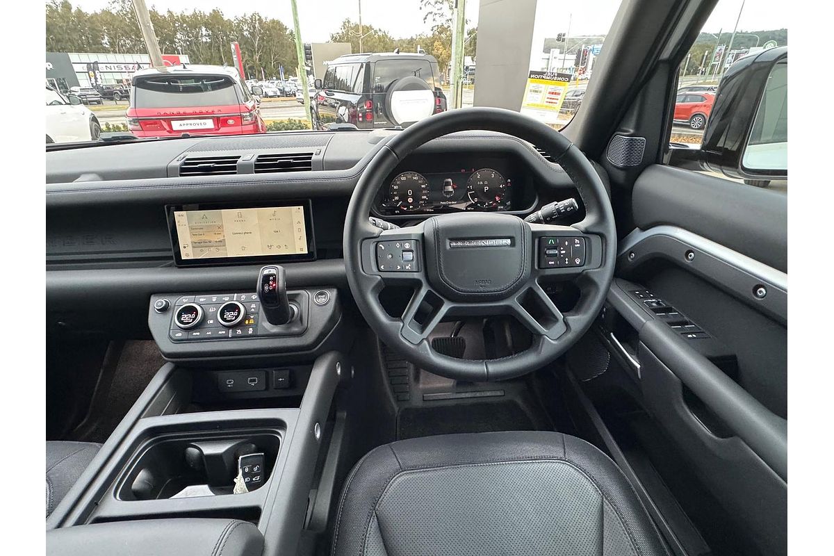2024 Land Rover Defender 110 D300 X-Dynamic SE L663