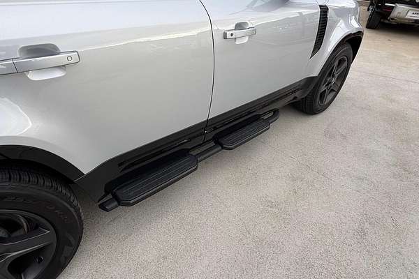 2024 Land Rover Defender 110 D300 X-Dynamic SE L663