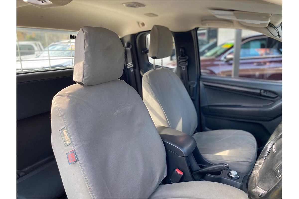 2017 Isuzu D-MAX SX