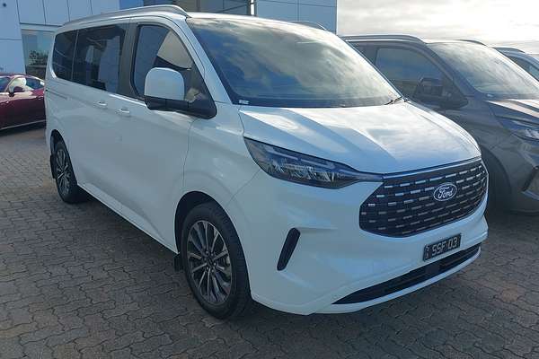 2025 Ford Tourneo Titanium X AV SWB