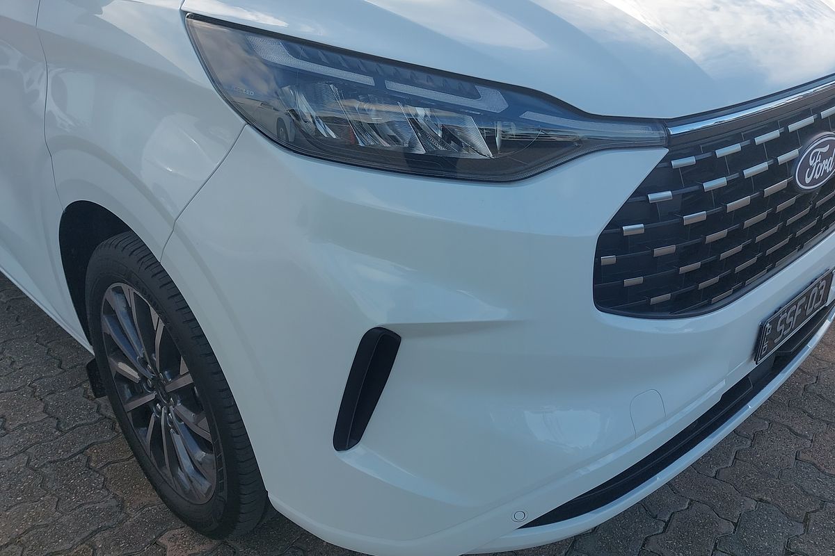 2025 Ford Tourneo Titanium X AV SWB