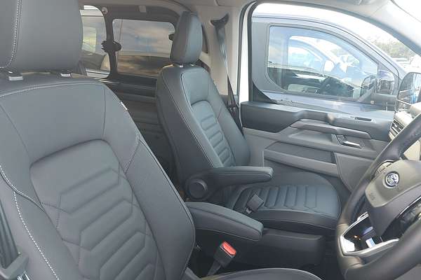 2025 Ford Tourneo Titanium X AV SWB