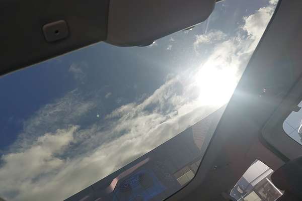 2025 Ford Tourneo Titanium X AV SWB