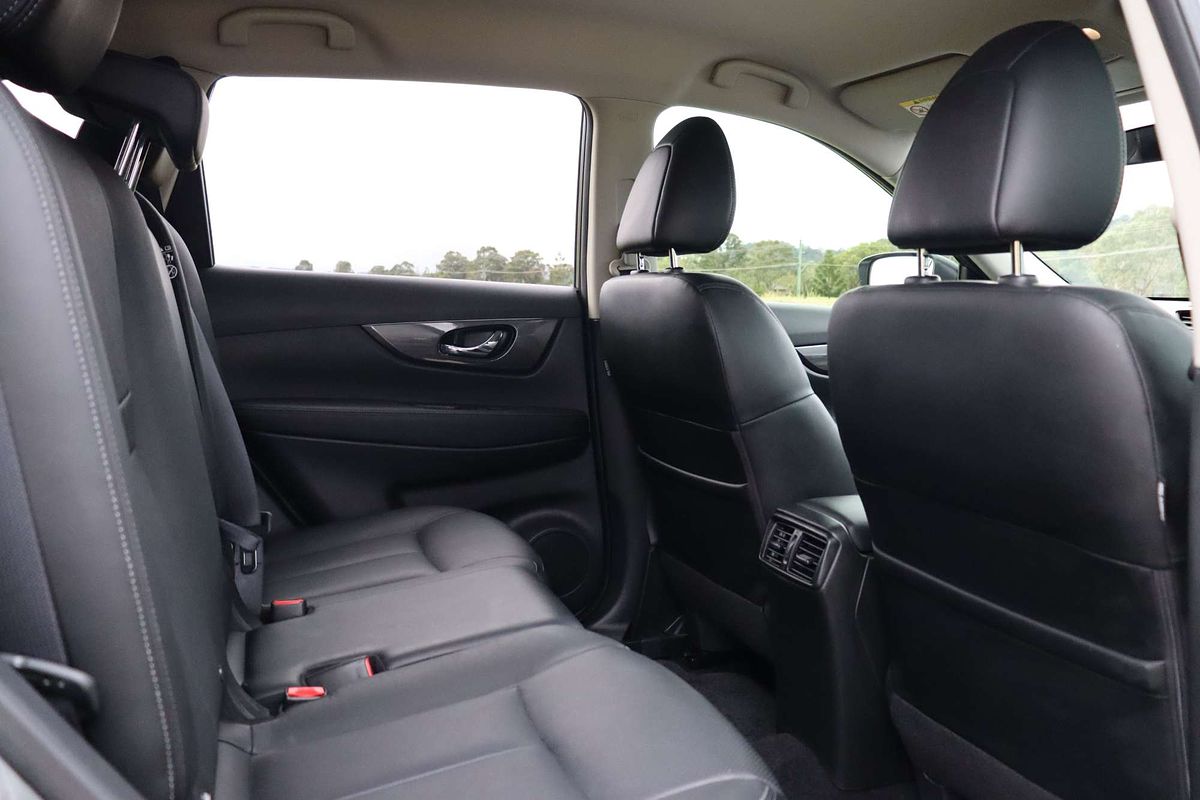 2017 Nissan X-TRAIL ST-L T32 Series II
