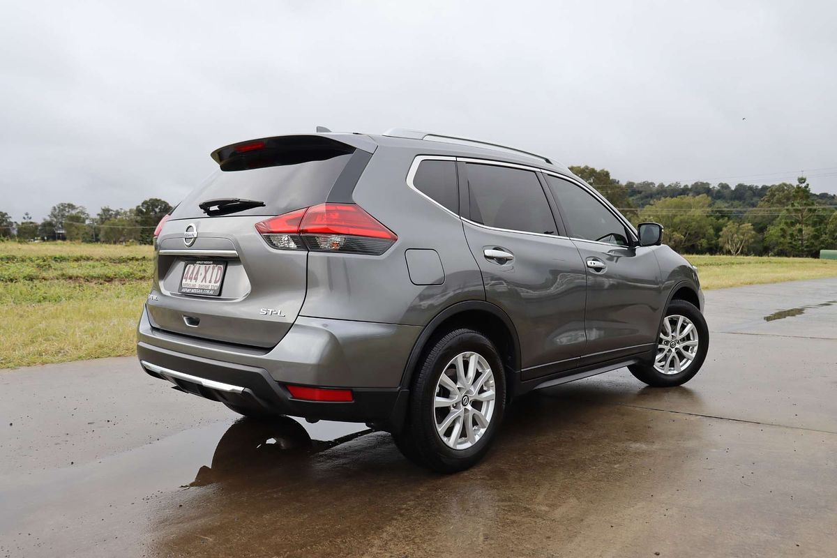 2017 Nissan X-TRAIL ST-L T32 Series II