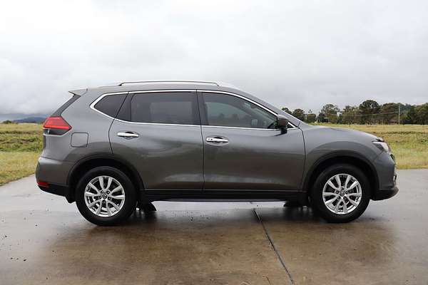 2017 Nissan X-TRAIL ST-L T32 Series II