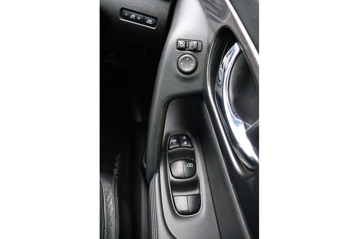 2017 Nissan X-TRAIL ST-L T32 Series II