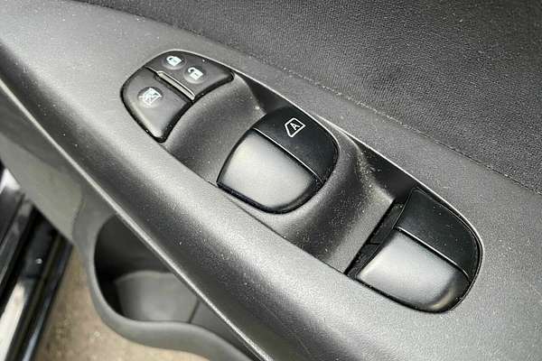 2015 Nissan Pulsar ST B17 Series 2