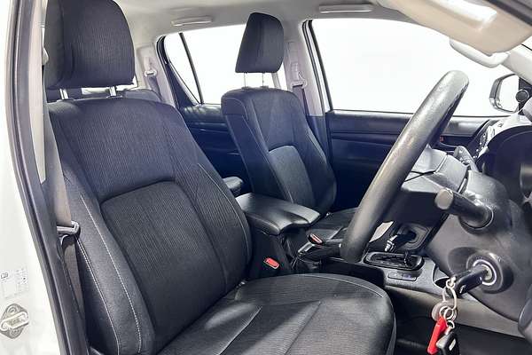 2021 Toyota Hilux SR GUN126R 4X4