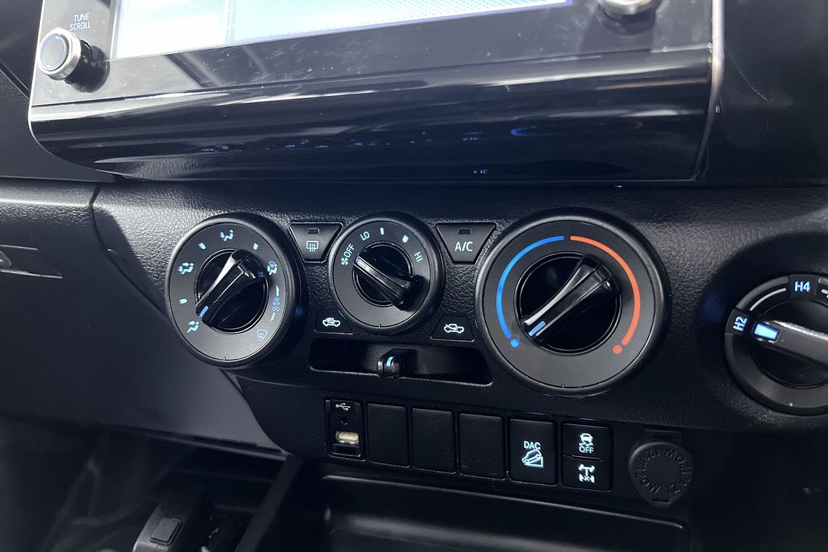 2021 Toyota Hilux SR GUN126R 4X4