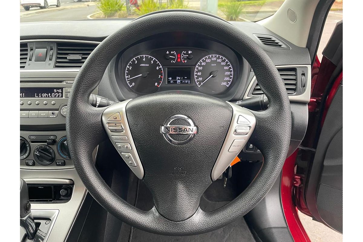 2013 Nissan Pulsar ST B17