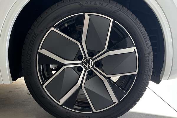 2024 Volkswagen Touareg 210TDI R-Line RC