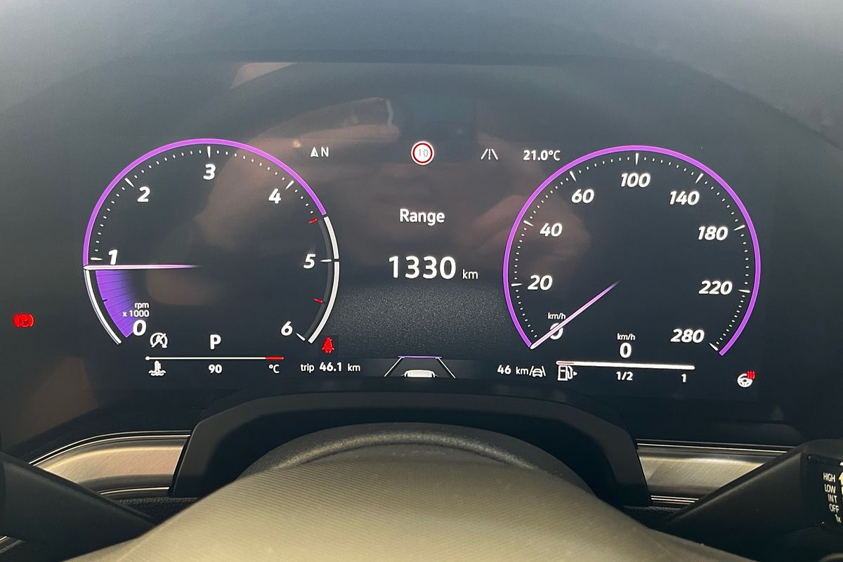 2024 Volkswagen Touareg 210TDI R-Line RC