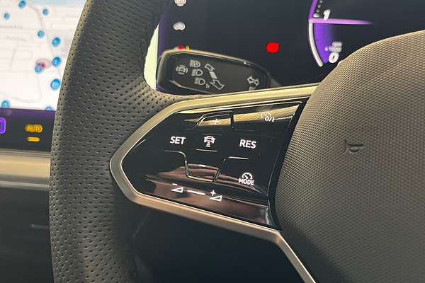 2024 Volkswagen Touareg 210TDI R-Line RC