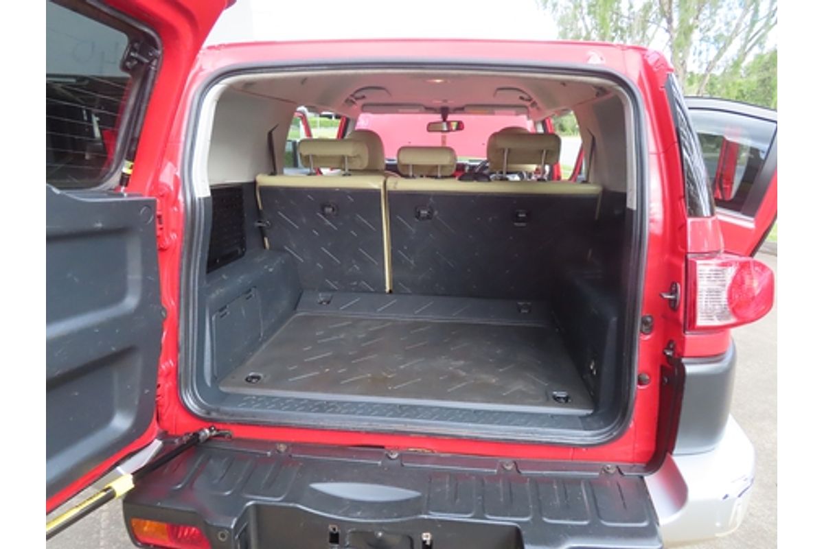 2012 Toyota FJ Cruiser GSJ15R
