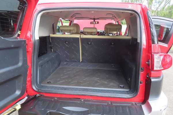 2012 Toyota FJ Cruiser GSJ15R