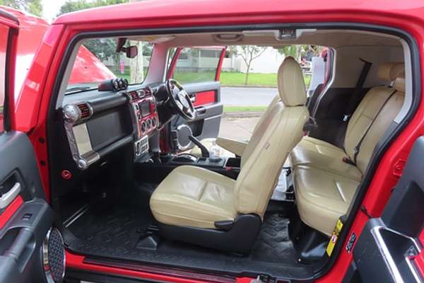 2012 Toyota FJ Cruiser GSJ15R