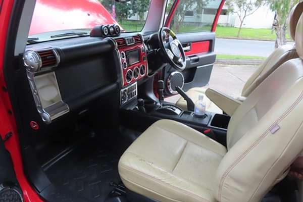 2012 Toyota FJ Cruiser GSJ15R